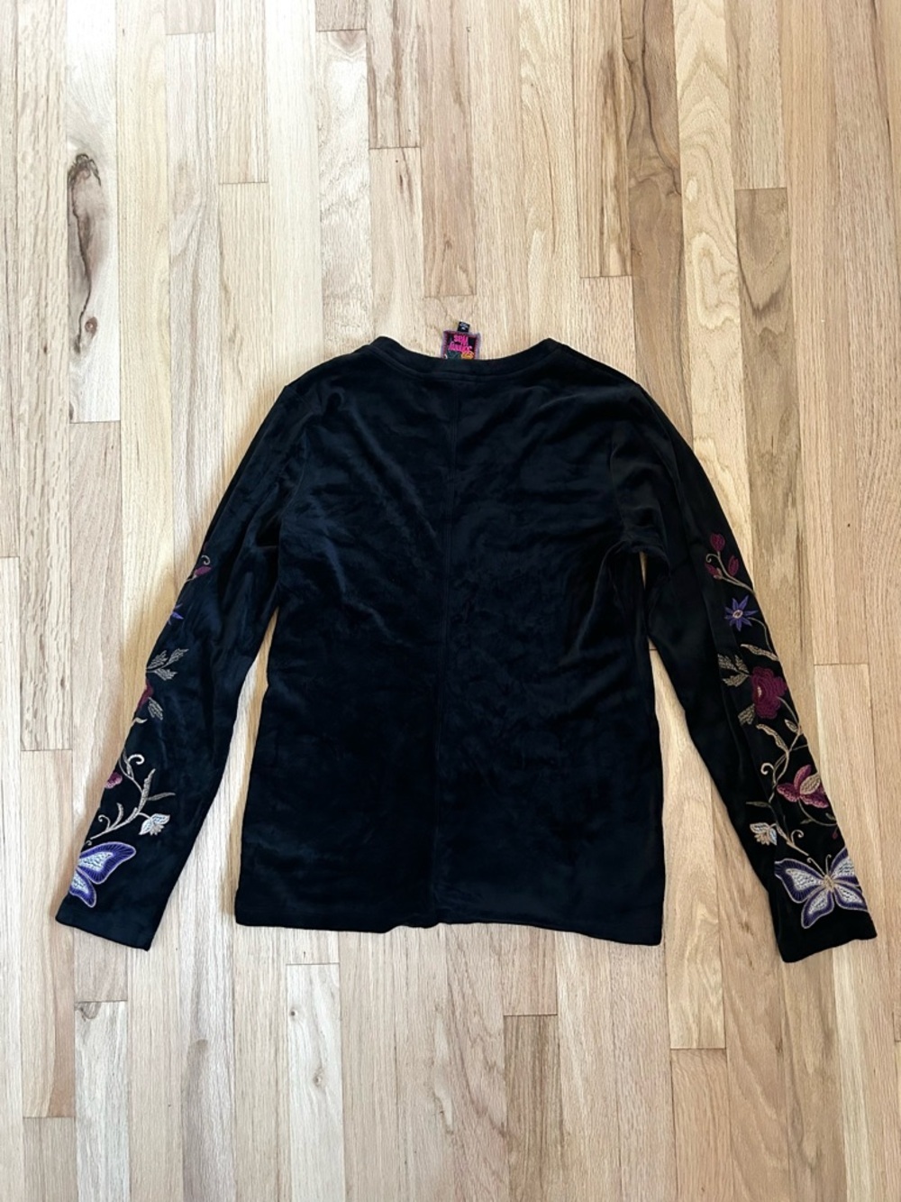 JOHNNY WAS bounce velour long sleeve top embroidered whimsigoth boho size M - Picture 14 of 14